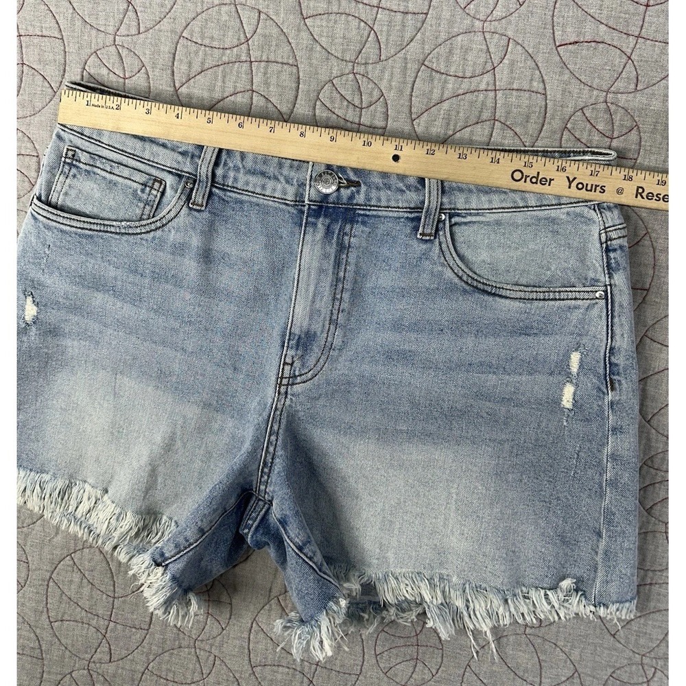 KUT from the Kloth Jane High Rise Shorts / Women Size 14 / Light Wash - Picture 6 of 8